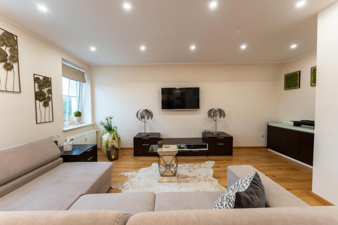 Apartament Zloty Jelonek - 4 Osobowy Na Placu Ratuszowym - Space Apart Jelenia Gora Ngoại thất bức ảnh
